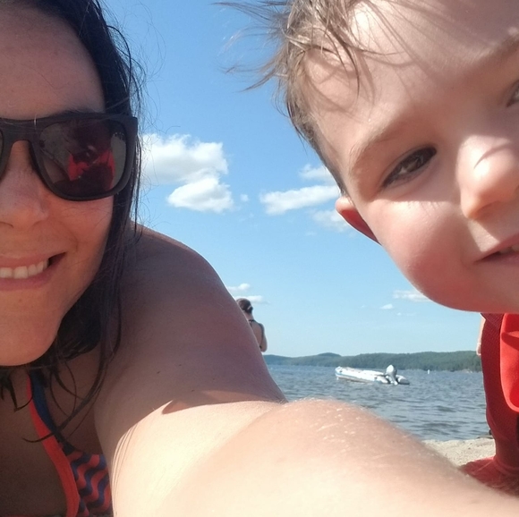 Meet your Posher, Aline - Picture 1 of 1